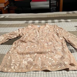 Beautiful and HOT show off this top impressive and sharp